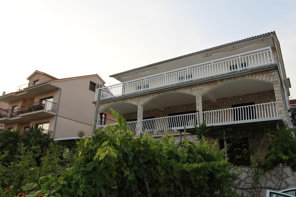 Apartments Marinko Stari Grad  Esterno foto