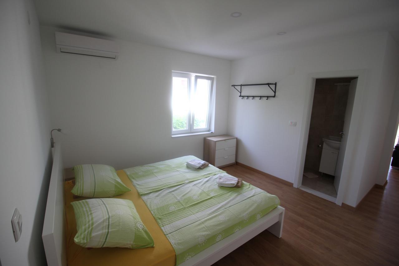 Apartments Marinko Stari Grad  Esterno foto